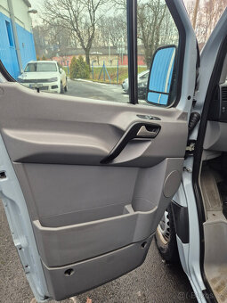 Volkswagen Crafter 2.5 TDI - 10