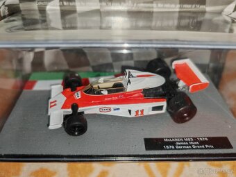 Prodám nerozbalené modely aut 1/43 - 10