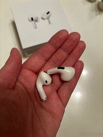 Sluchátka Apple Airpods Pro 1. generace - 10