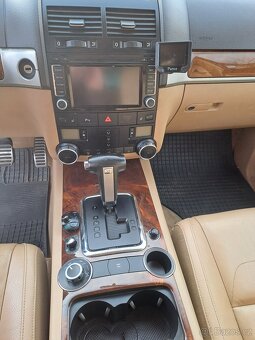 Volkswagen Touareg 3.0 TDI V6 176kW ČR WEBASTO - 10