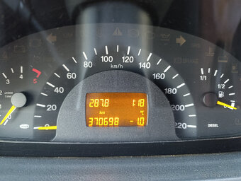 Mercedes-Benz Vito 115CDI - 10