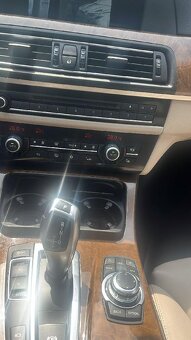 BMW 550i F10 - 10