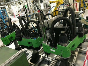Robot Bosch Scara SR 800 s ovládáním + robot s otočným ramen - 10