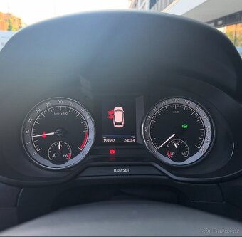 Škoda Octavia III FL Combi 1.6 TDI DSG Style Businessline - 10