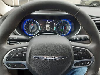 Chrysler Pacifica 3,6L,r.v.2022, kůže,7mít,TopStav,85.000 km - 10