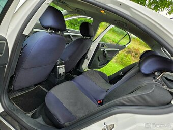 Škoda Octavia 1.6 MPI, 3/2006 - 10