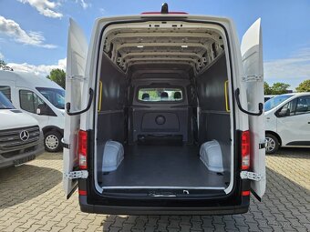 Volkswagen Crafter L3H2 6 miestne 2.0TDi/140hp - 2019 - 10