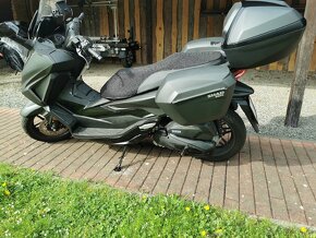 Držáky kufru Shad na Honda Forza 125 300 350 Honda ADV - 10