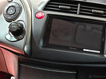 Honda Civic, 2.0 Type-R 148 kW - 10