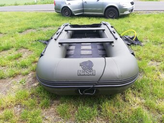 Clun Nash 320 s lamelovou podlahou NOVY - 10