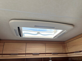 Karavan Wilk Stern 530, rok 2012 - 10