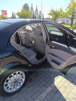 MERCEDES-BENZ E 2.2 CDi Elegance - 10