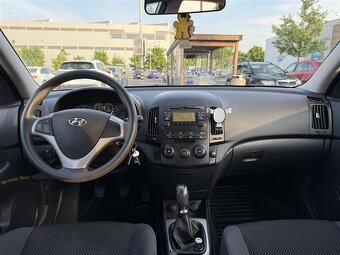 Hyundai i30 CW 1.4 CVVT, 80kW, 2011 – 125tis. km – 40 000 Kč - 10