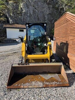 Smykový nakladač CAT 249D (2019) – pouze 910 mth - 10