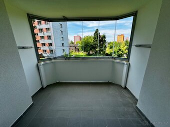 BYT 2+1 S VELKOU ZASKLENOU LODŽIÍ - OSOBNÍ VLASTNICTVÍ - 10