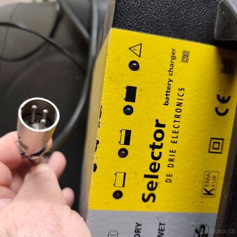 Elektrický skútr Comfort Solo TS120 vozík pro invalidy a sen - 10