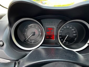 Mitsubishi Lancer Evo X - 10