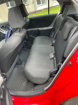 Toyota Yaris 1.0vvti - 10
