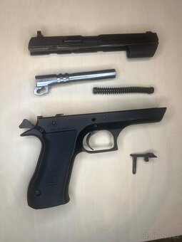 Samonabíjecí pistole Jericho 941 F 9mm - 10