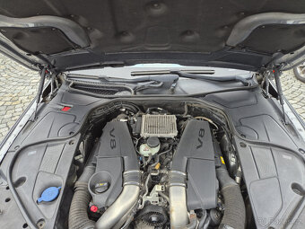 Mercedes-Benz S 500 V8 455 koní - 10