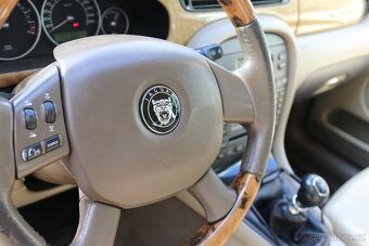 Jaguar X-Type 2.2 114KW - 10