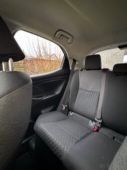 Toyota Yaris 1.5 hybrid / 44.000 km/ automat - 10