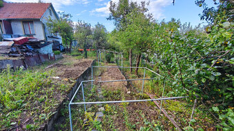 Chata se zahradou KÚ Jundrov - 10