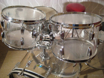 Bicí sada Ludwig Clear Vistalite, 1. série z roku 1972 s mal - 10