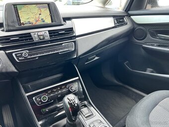 BMW Řada 2, 218i GT - 10