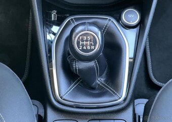 Ford Fiesta 1.0i KLIMA ALU KOUPENO V ČR manuál 74 kw - 10