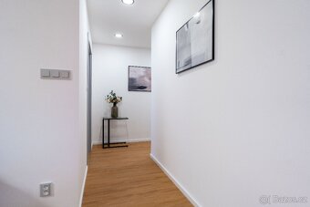 Byt 3kk, 65m2, Praha 8 Kobylisy po kompletní rekonstrukci - 10