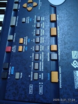 Roland EM-10 - 10