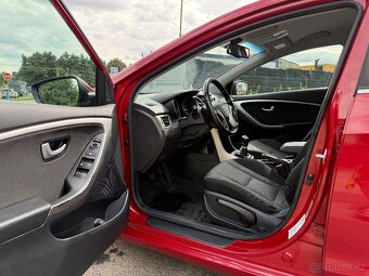 HYUNDAI I30 1.6 CRDI KOMBI 2017 VÝHŘEV KLIMA SENZORY - 10
