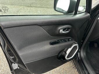 JEEP RENEGADE 1,6 MJET - MÁLO KM - HEZKÝ STAV - 10
