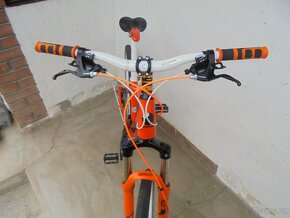 Originálny Apache Tate 24-26 er. Veľkosť 13,4" - 10