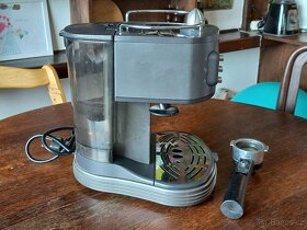 Kávovar DeLonghi EC300M Metropolis espresso - 10