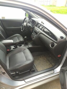 Outlander 2,0i 4x4 - 10
