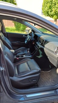 Kia Sportage - 10