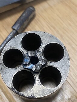 US revolver IVER JOHANSON 44 Russian kategorie D - 10