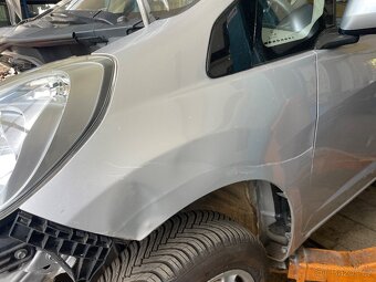 Honda Jazz 1,4 i-Vtec 73kW Havarované - 10