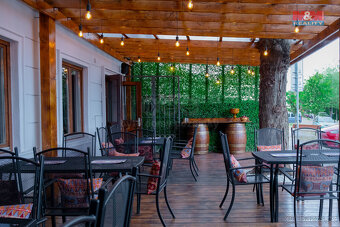 Pronájem restaurace 426 m², Praha, ul. Nad hradním vodojemem - 10