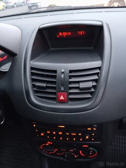 Peugeot 206+ ,1,4 benzín,120000km - 10