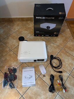 Digitální LED projektor - NOVÝ  NEPOUŽITÝ - 10