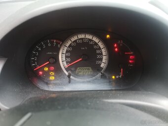 Mazda 5 - 10