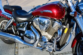 Honda VTX 1800 - 10