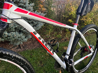 Horské kolo Trek X-Caliber 9 ( vel. L) - 10