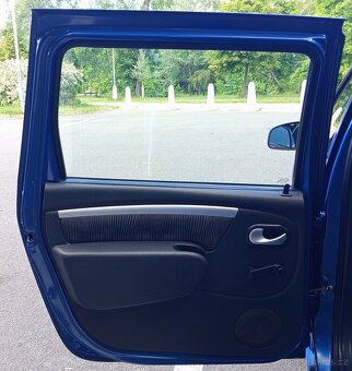 Dacia Logan 1.6i 64 kW - 1 majitel, LPG - nová nádrž - 10
