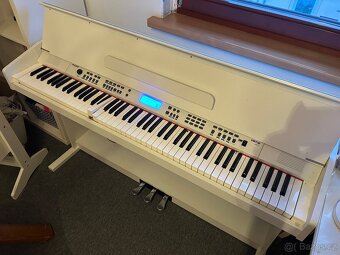 Elektrické digitální piano - 10