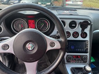 Alfa Romeo 159 1.9 JTD - 10