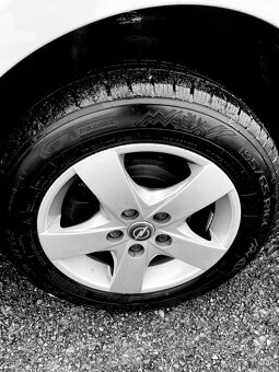 Prodám Opel Vivaro 1.9 74kw - 10